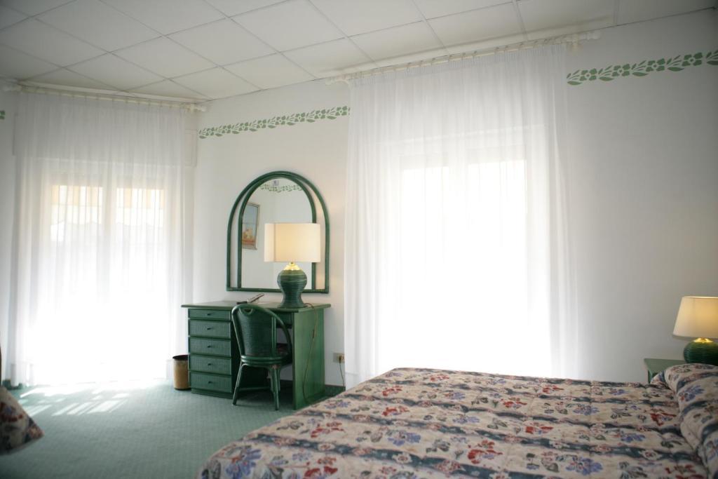 Hotel Diana Grado Bilik gambar