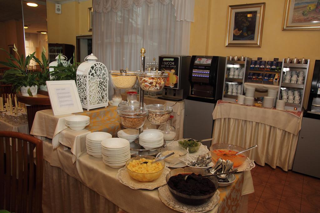 Hotel Diana Grado Luaran gambar