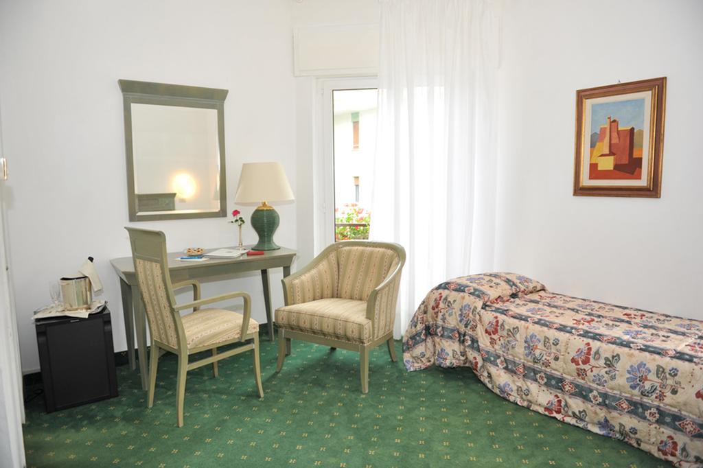 Hotel Diana Grado Luaran gambar